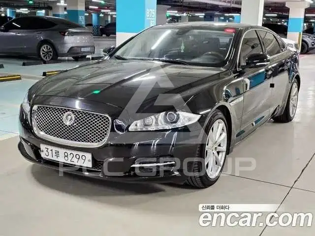 2011 Jaguar XJ