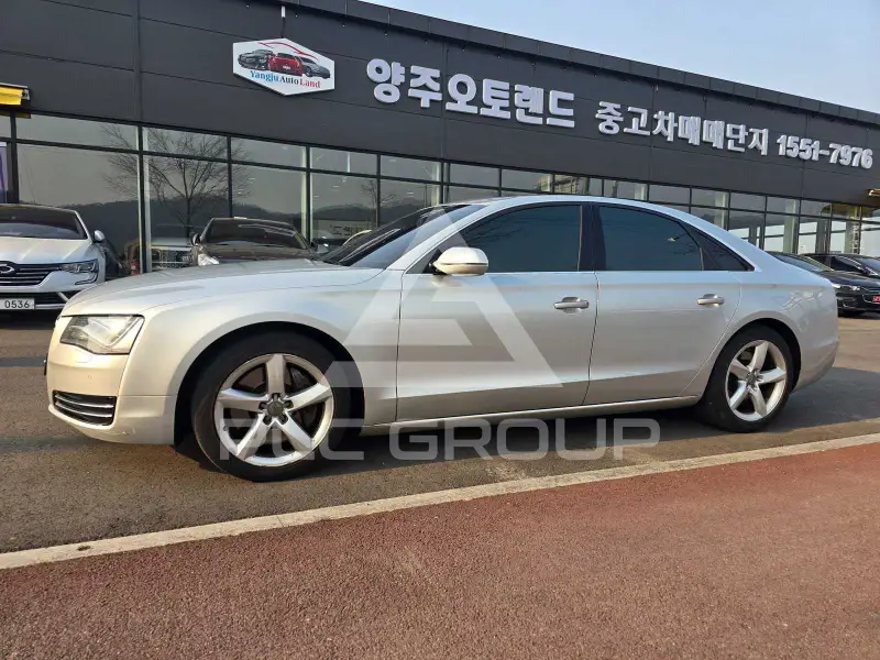 2011 Audi A8