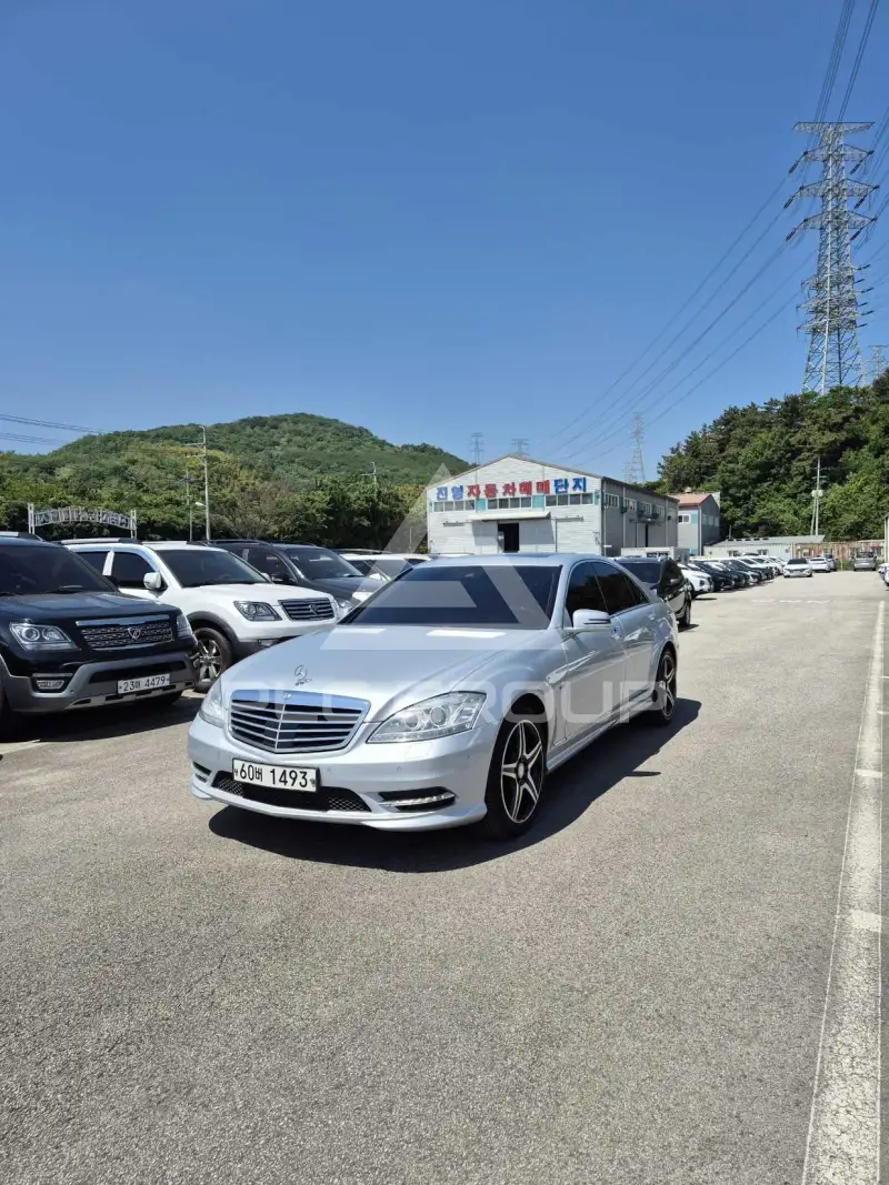 2011 Mercedes Benz S-Class
