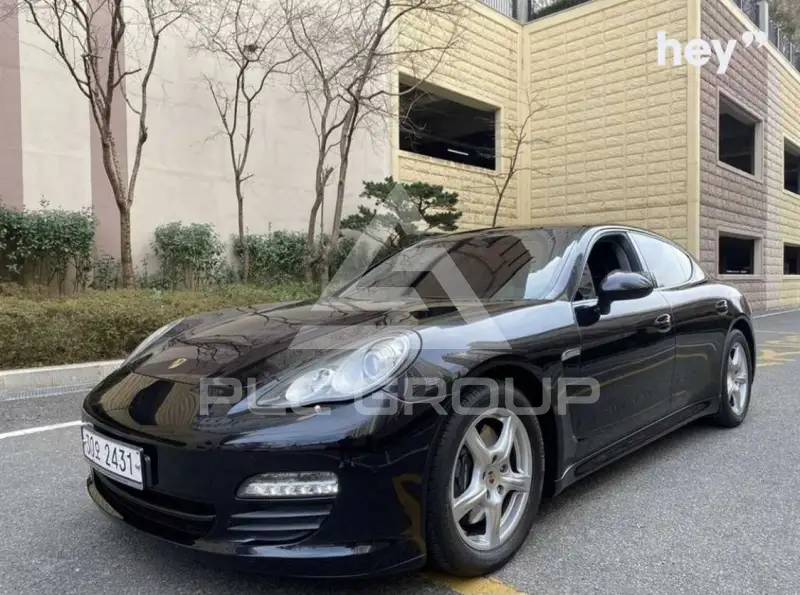 2011 Porsche Panamera