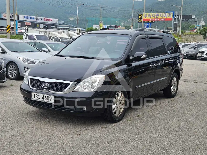 2011 KIA Carnival