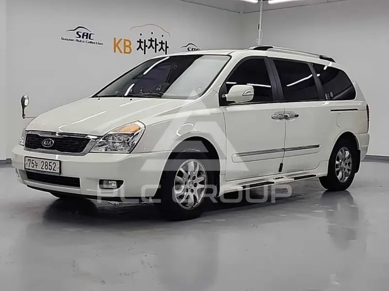 2011 KIA Carnival