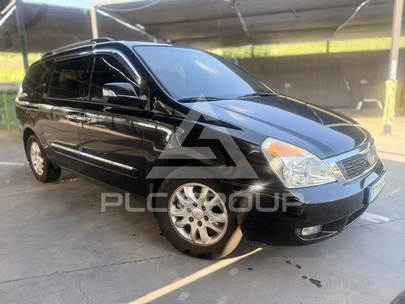 2011 KIA Carnival