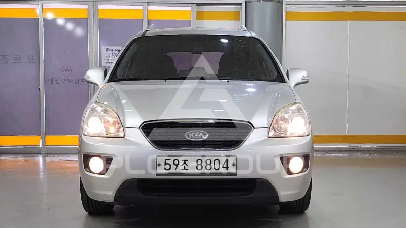 2011 KIA Carens