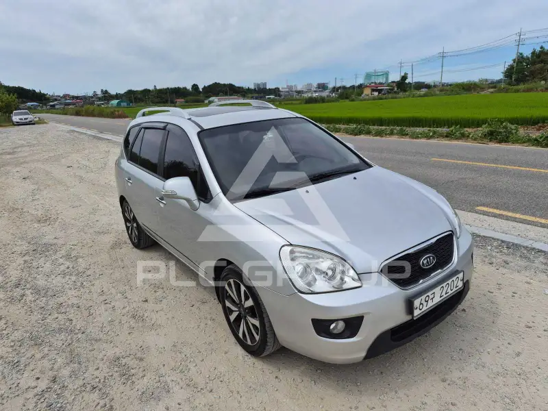 2011 KIA Carens