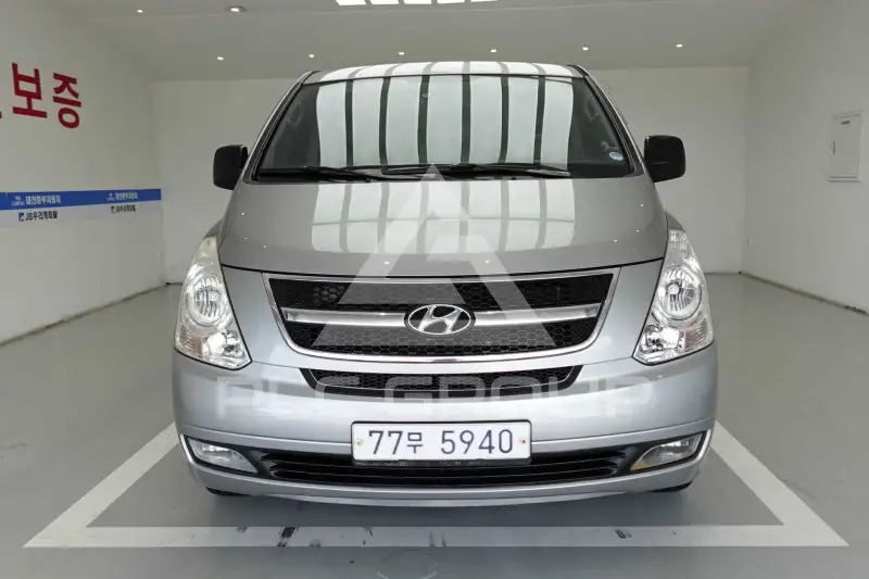 2011 Hyundai Starex