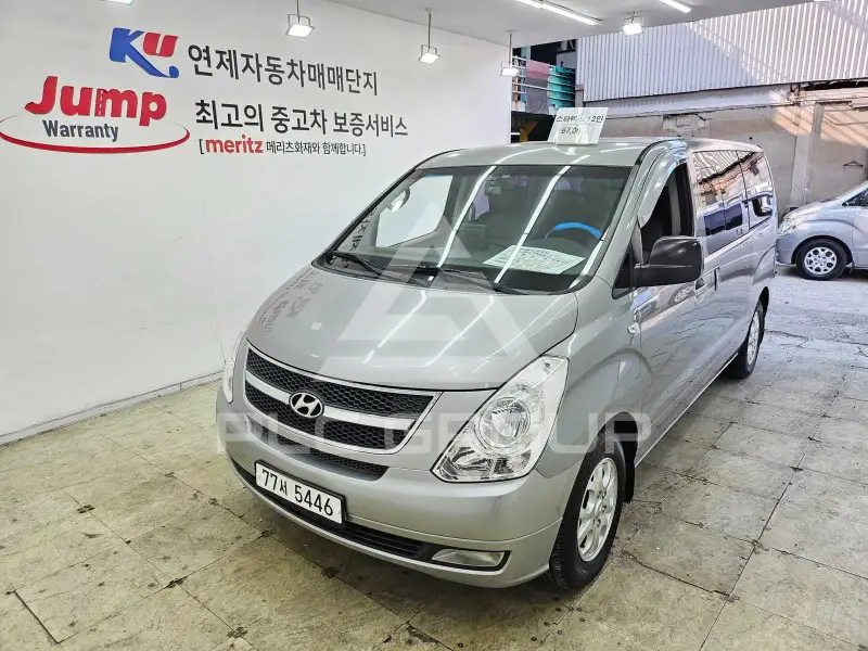 2011 Hyundai Starex