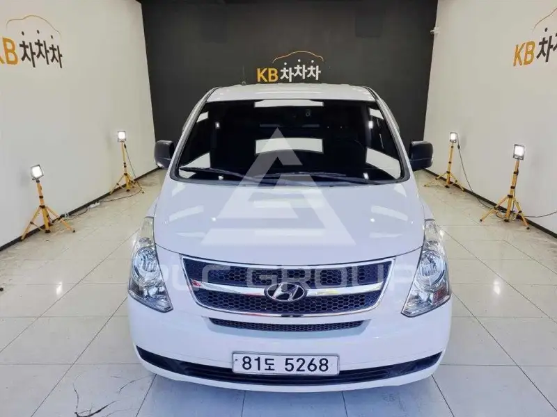 2011 Hyundai Starex