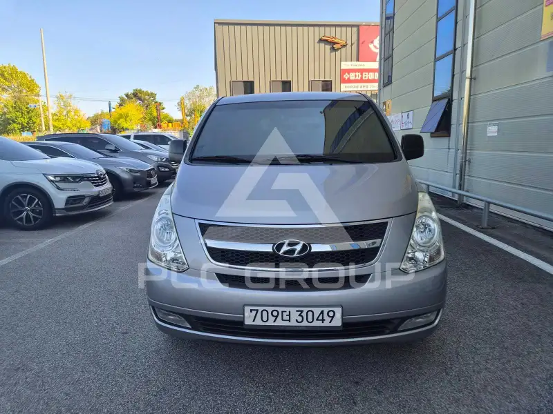 2011 Hyundai Starex