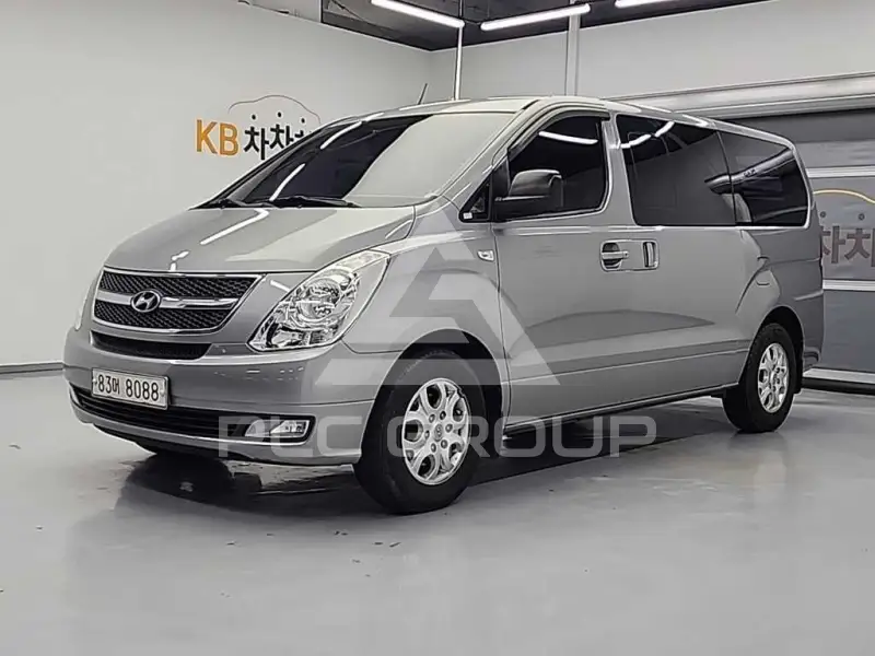 2011 Hyundai Starex