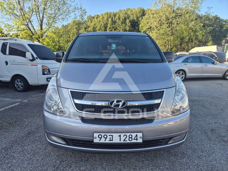 2011 Hyundai Starex