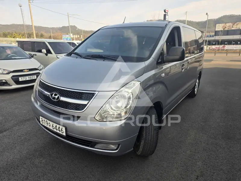 2011 Hyundai Starex