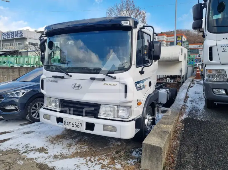 2011 Hyundai Mega truck