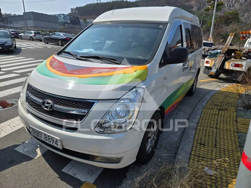 2011 Hyundai Starex
