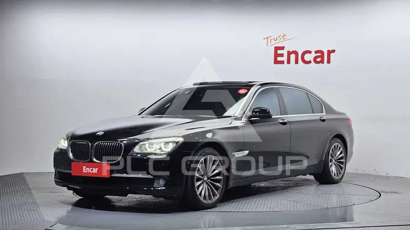 2012 BMW 730