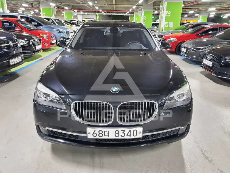2012 BMW 750