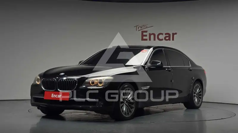 2012 BMW 750