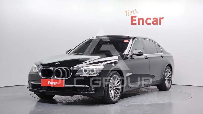 2012 BMW 750