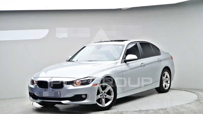 2012 BMW 320