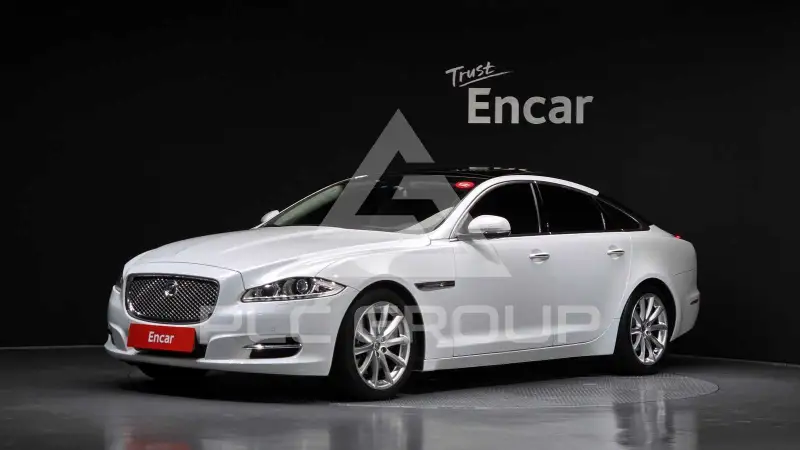 2012 Jaguar XJ