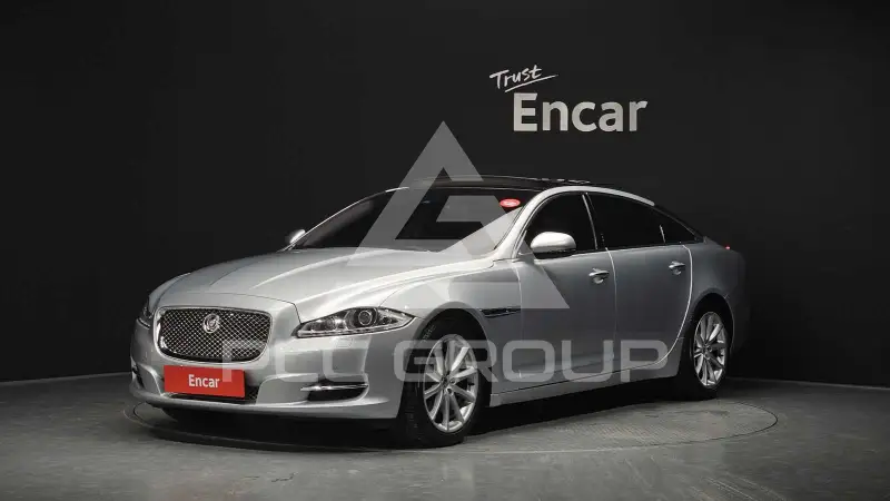 2012 Jaguar XJ
