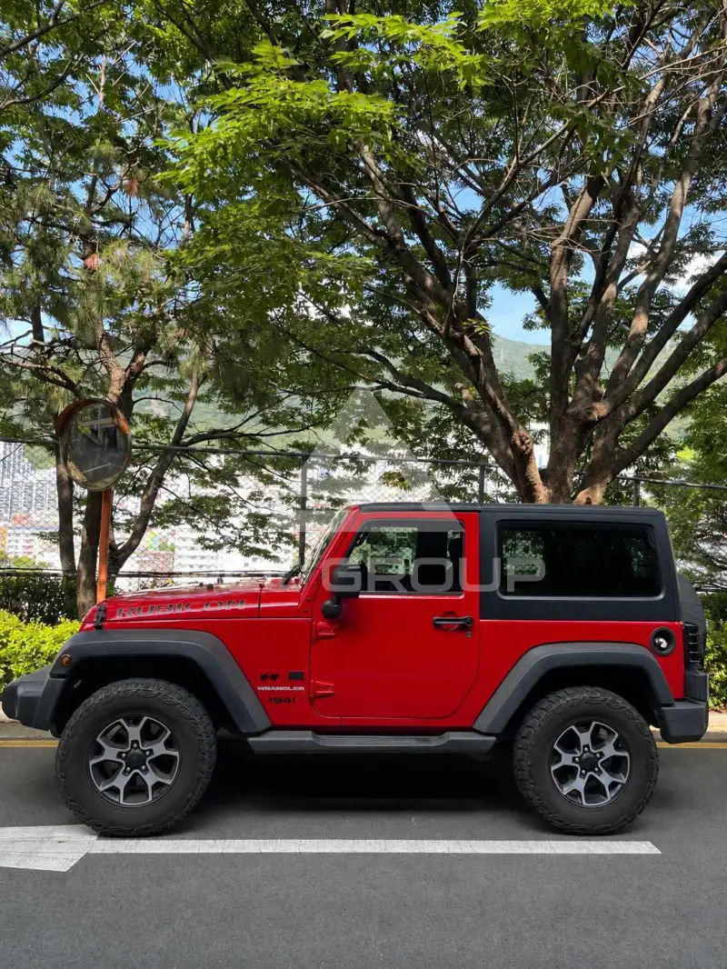 2012 Jeep WRANGLER