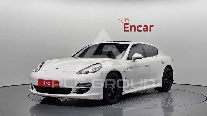 2012 Porsche Panamera