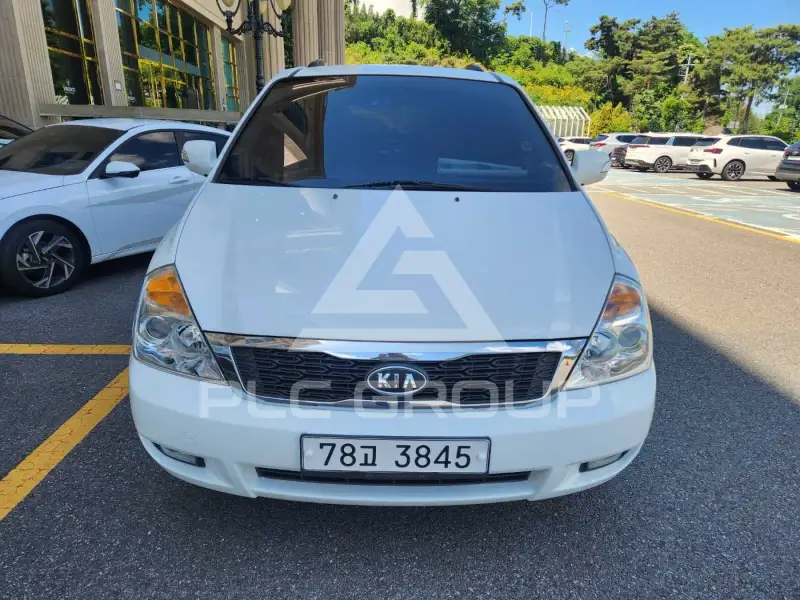 2012 KIA Carnival