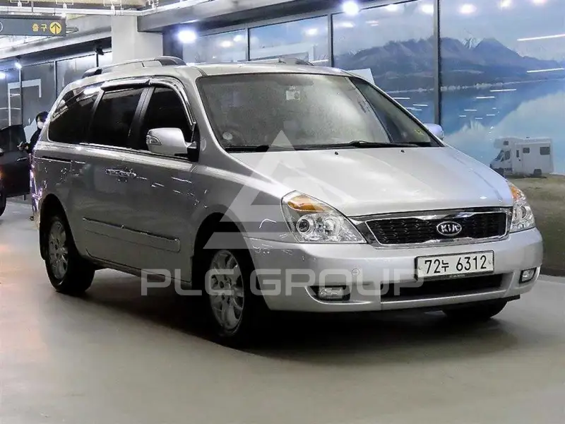 2012 KIA Carnival