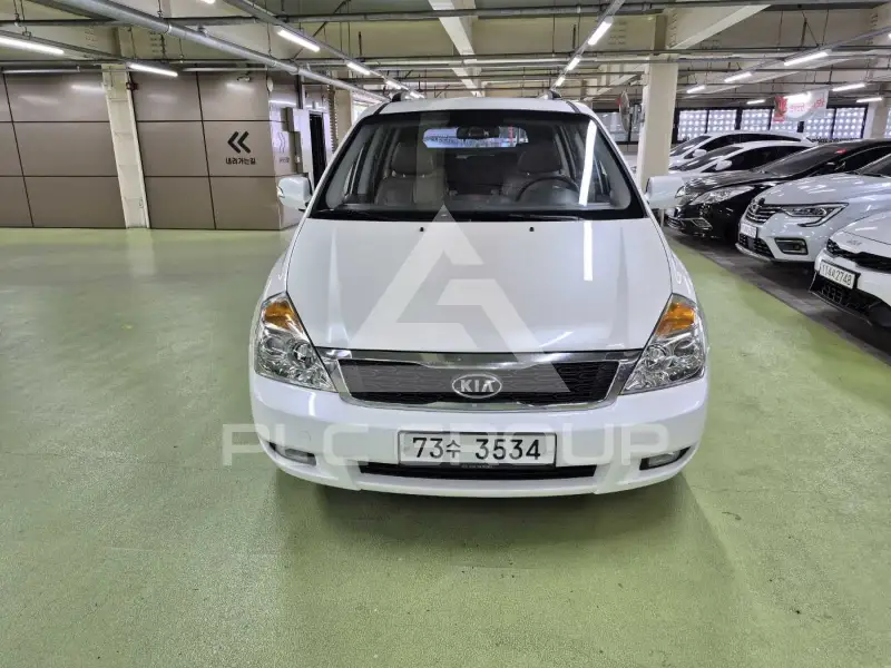 2012 KIA Carnival