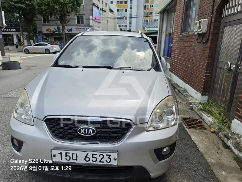2012 KIA Carens