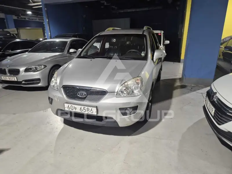 2012 KIA Carens