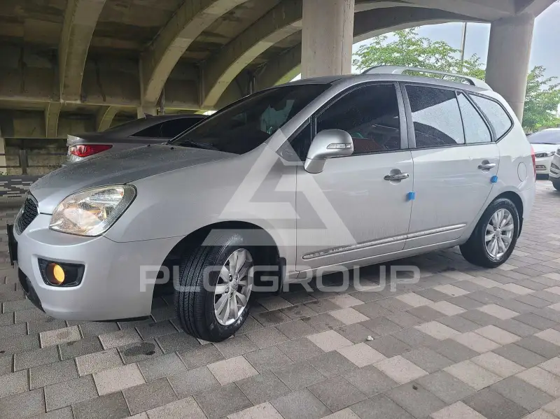 2012 KIA Carens