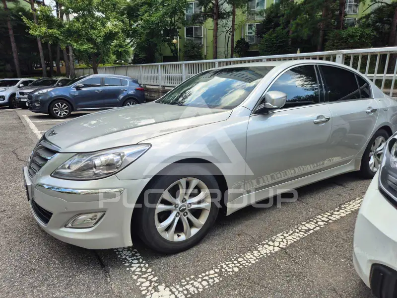2012 Hyundai Genesis