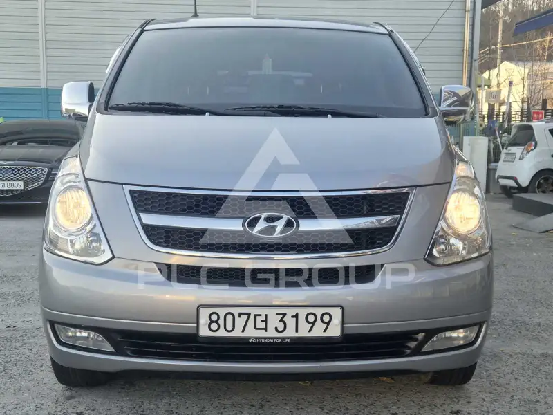 2012 Hyundai Starex