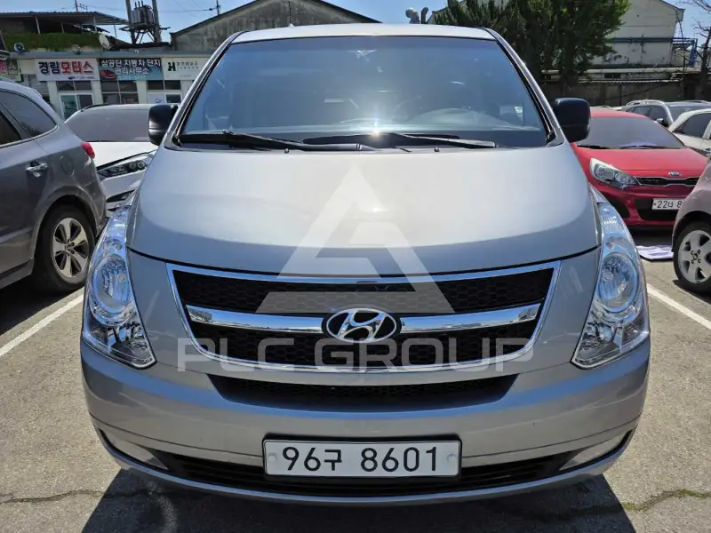 2012 Hyundai Starex