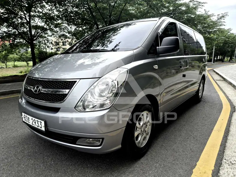 2012 Hyundai Starex