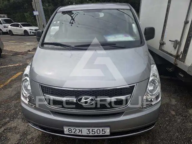 2012 Hyundai Starex
