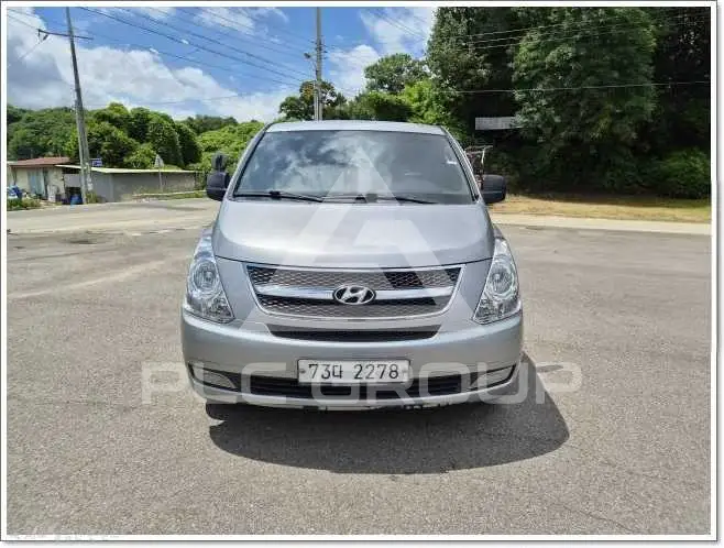 2012 Hyundai Starex