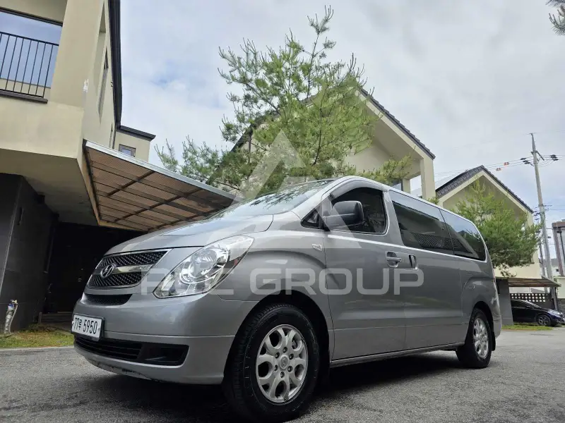 2012 Hyundai Starex