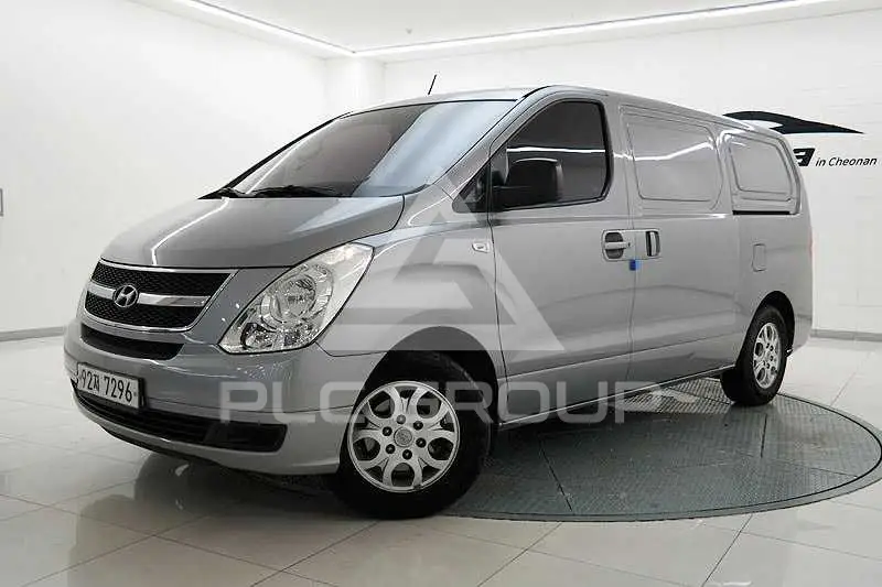 2012 Hyundai Starex