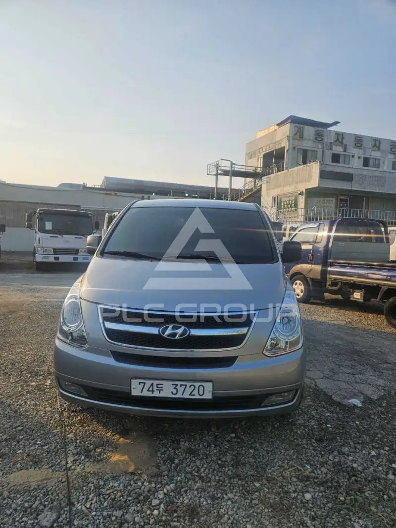 2012 Hyundai Starex