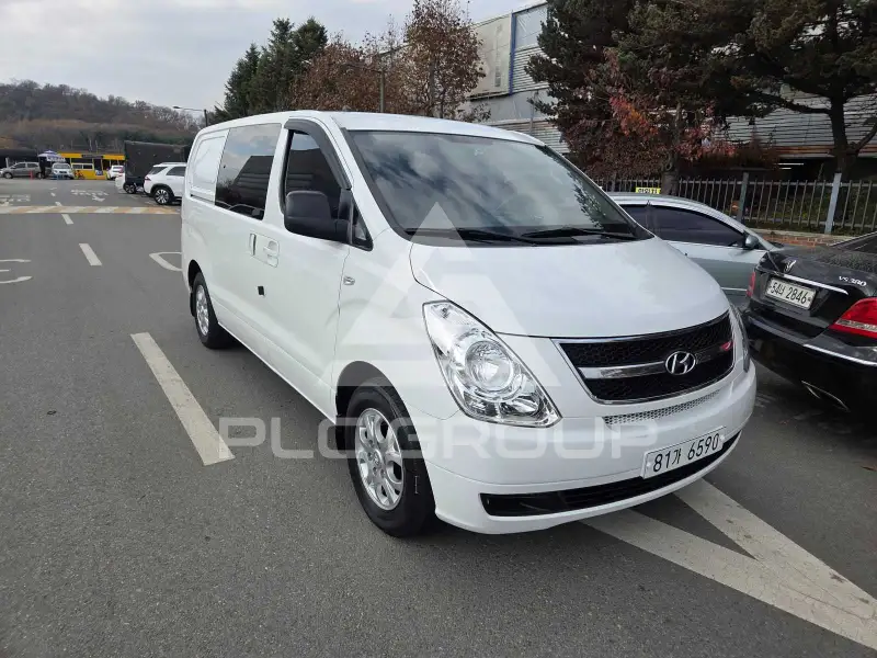 2012 Hyundai Starex