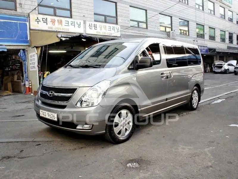 2012 Hyundai Starex