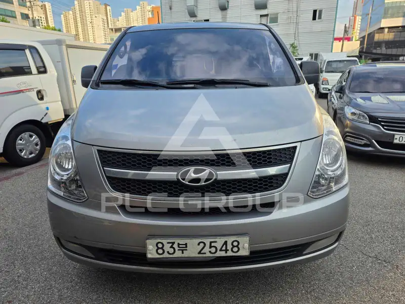 2012 Hyundai Starex