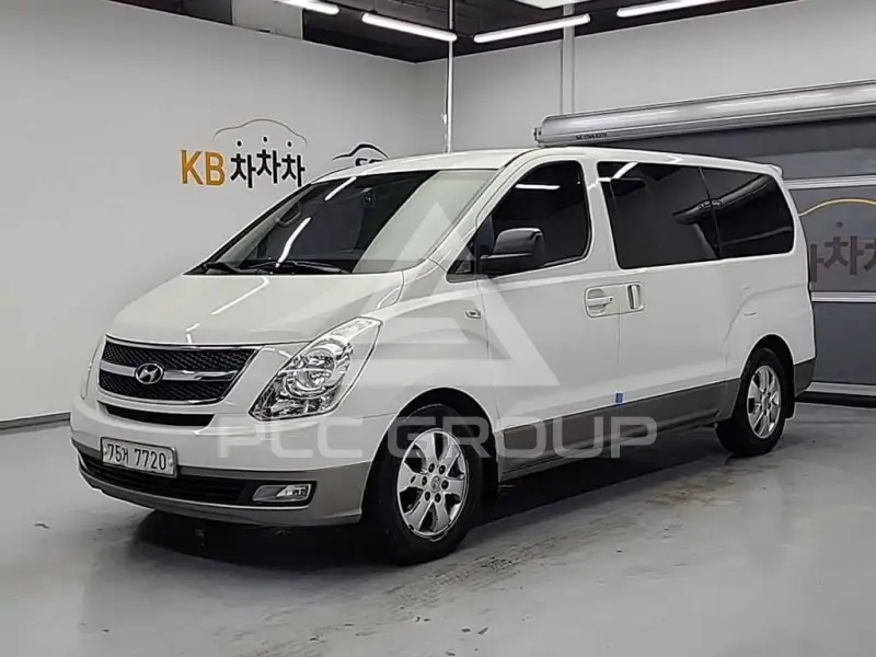 2012 Hyundai Starex