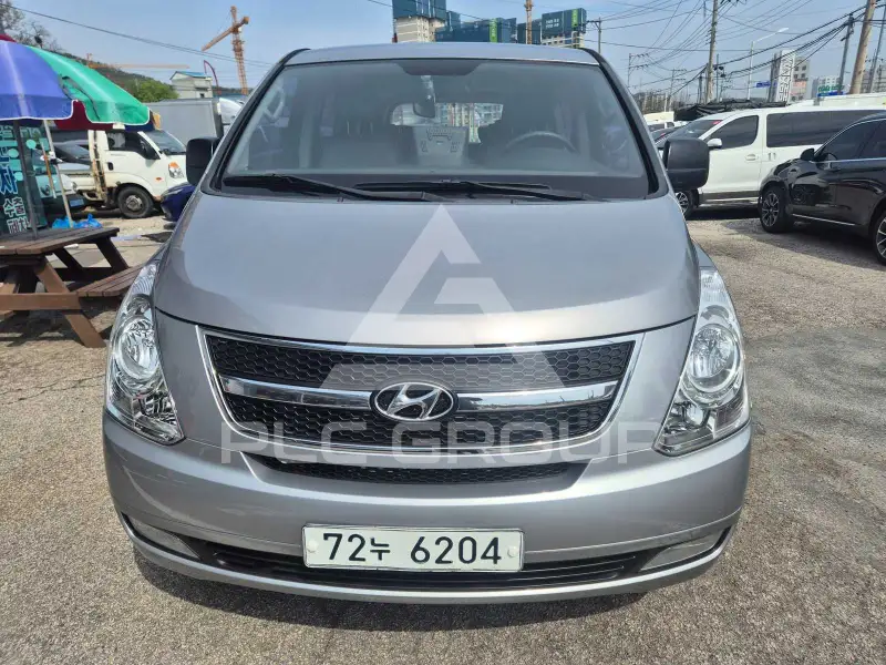 2012 Hyundai Starex