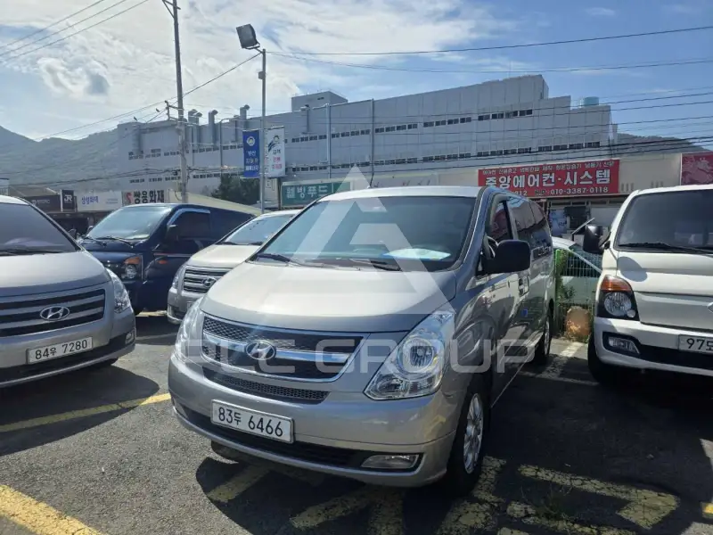2012 Hyundai Starex