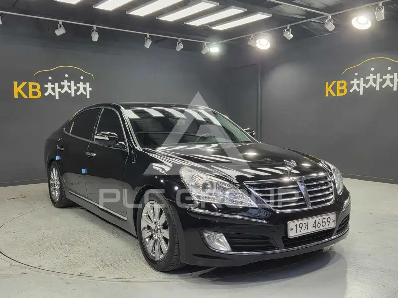 2012 Hyundai Equus