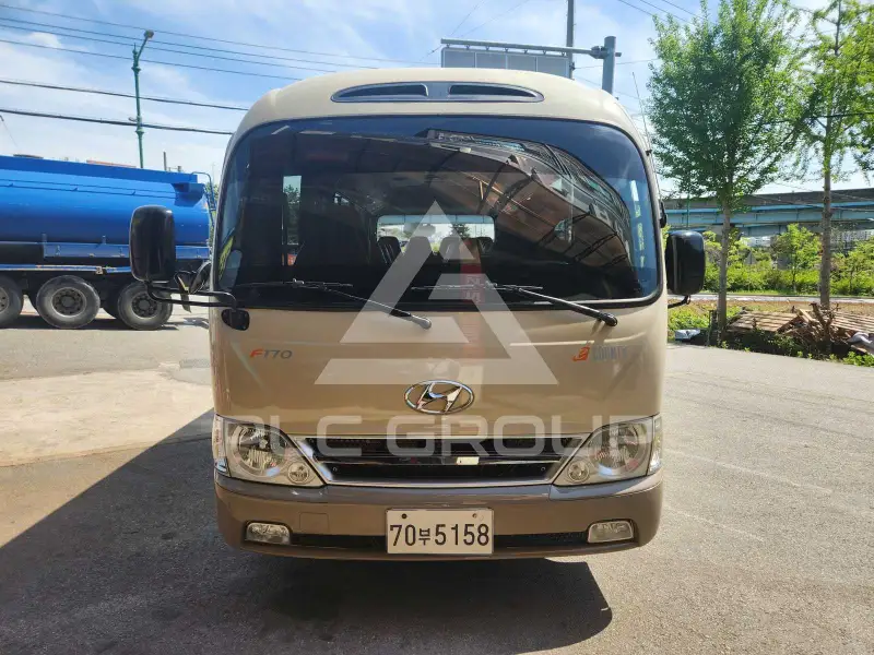 2012 Hyundai Country